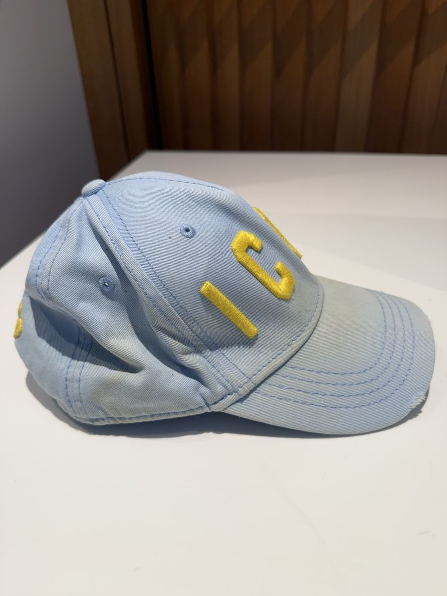 Dsquared2 Copricapi, berretti & cappellini: Dsquared2 ICON Cap Light Blue Good Condition – Usato da Aeugst am Albis venduto da mrc.96 3