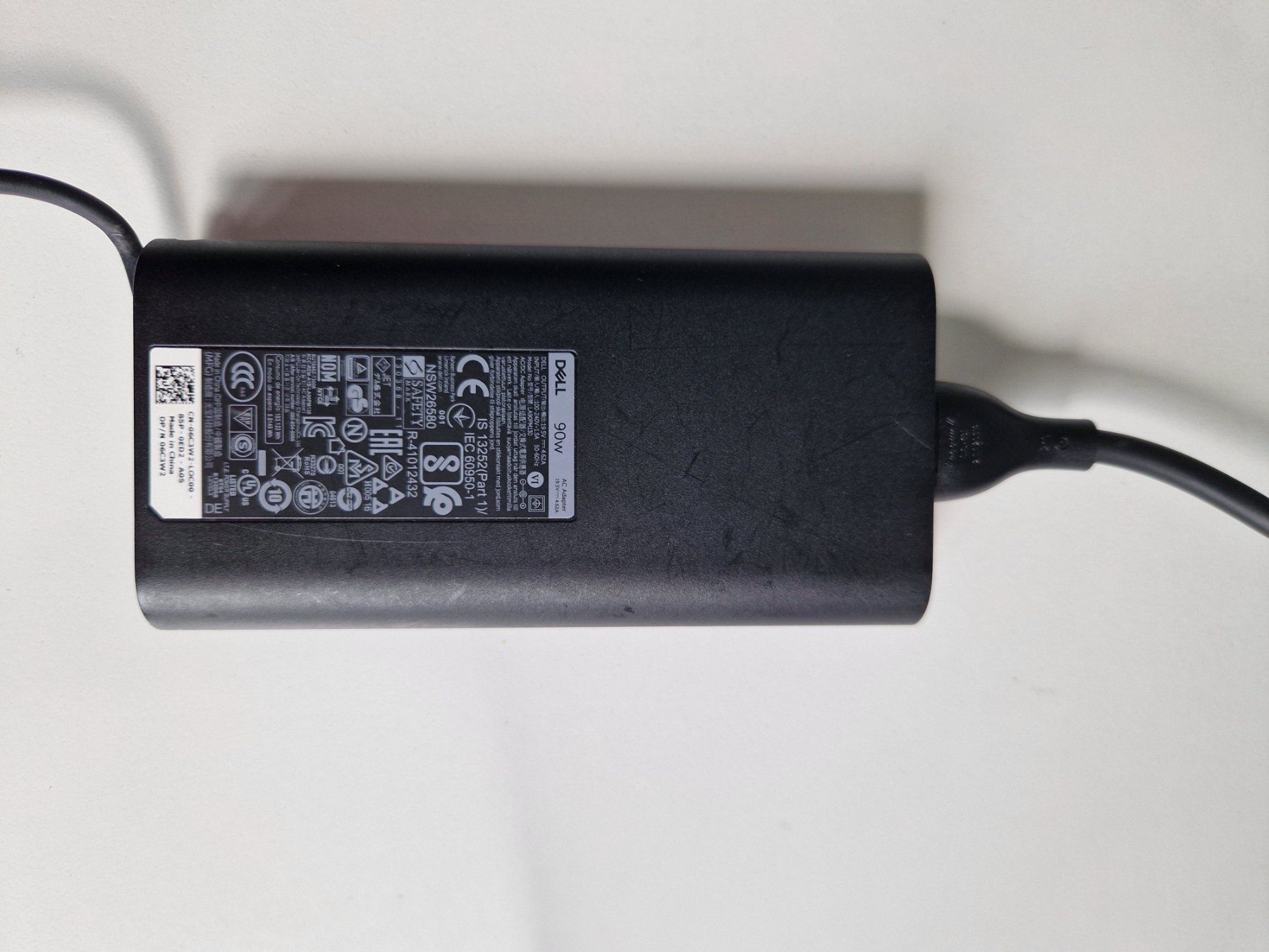Dell Unità & Adattatore: Original-Netzteil zu Dell-Laptop – Usato da Uster venduto da Andreas7 1
