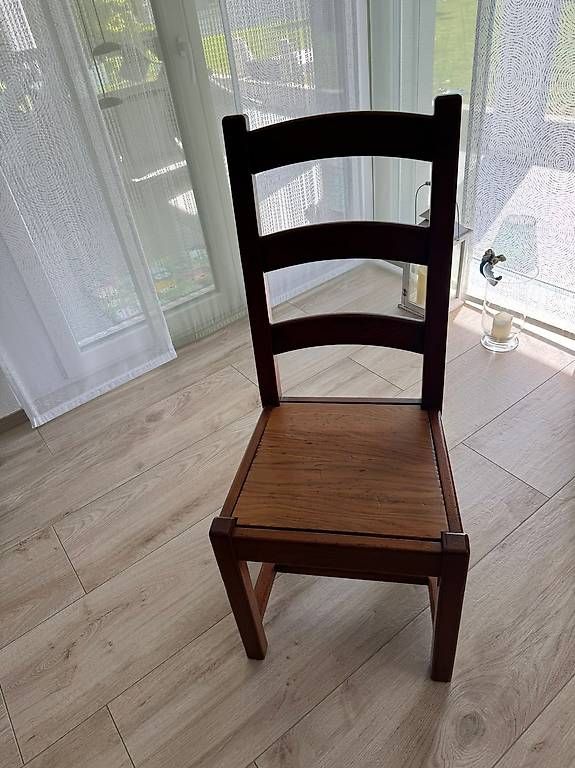 Set di tavolo e panche: Esszimmer mit 6 Stühlen mit Kissen  - antik Old Style – Usato da Niederbipp venduto da Jenny035 3