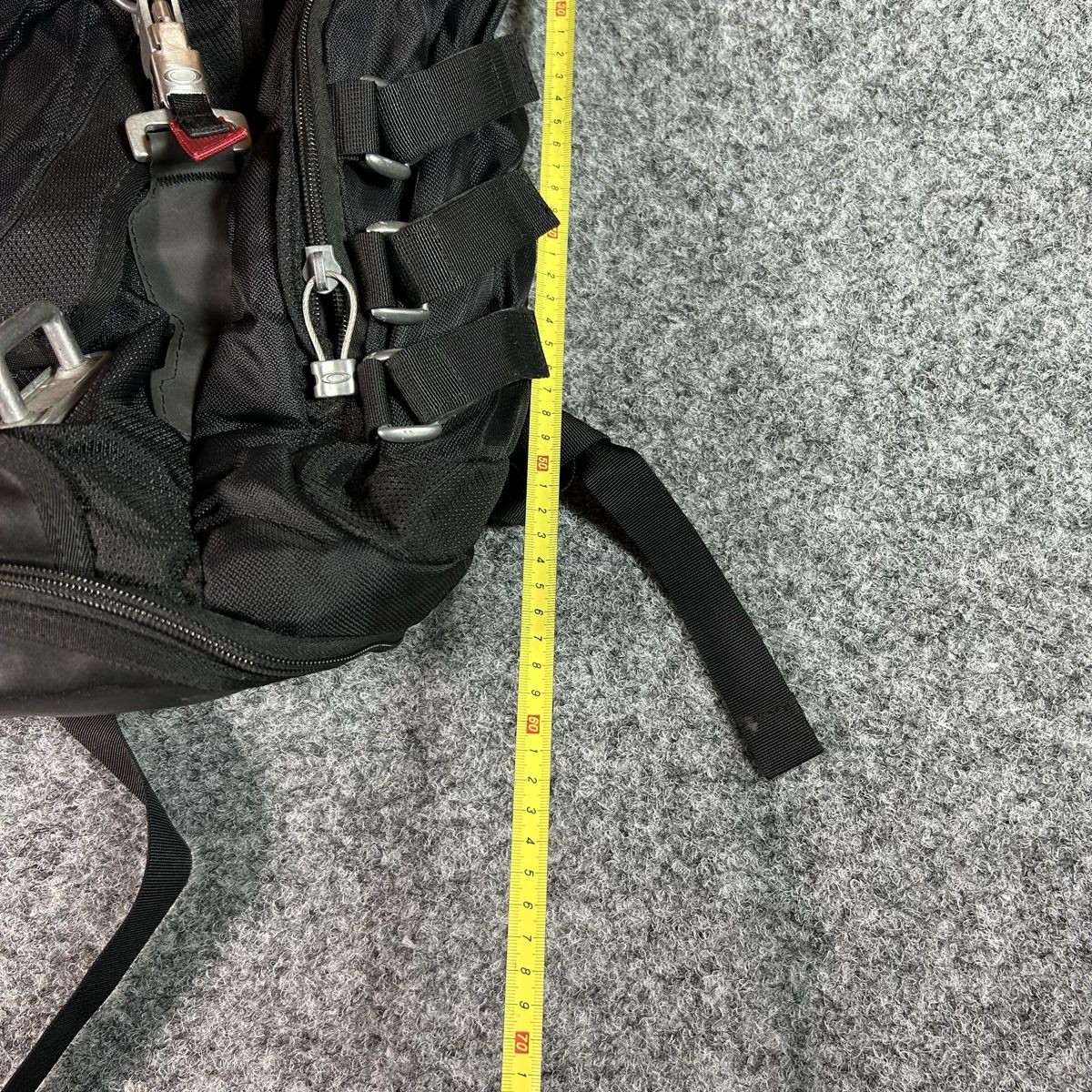 Oakley Zaini: Oakley Sac à dos noir – Nuovo (secondo la descrizione) da La Sagne NE venduto da Matlasape 2