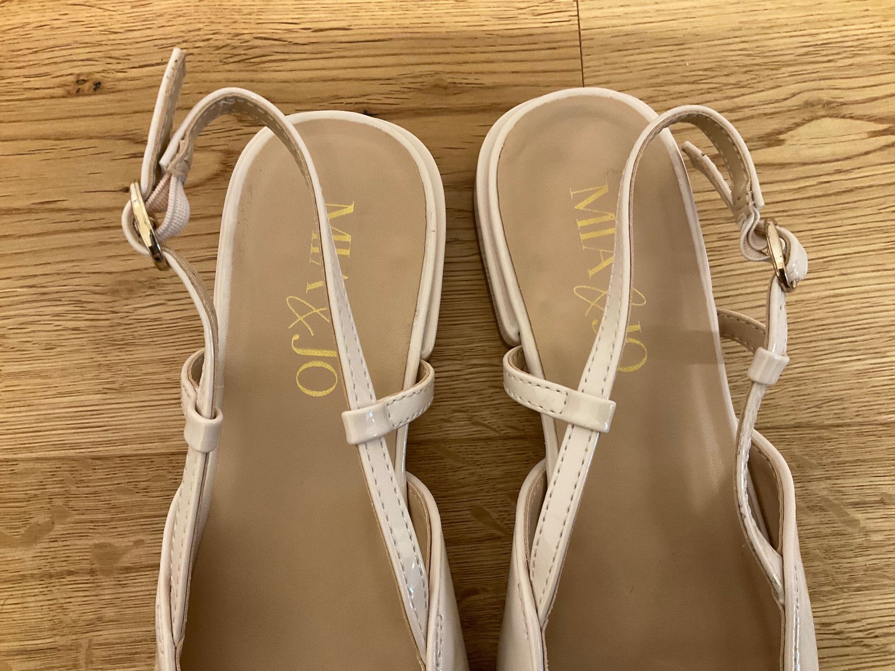 Scarpe da donna: Neue, ungetragene Sandalen, 37 – Nuovo (secondo la descrizione) da Luzern venduto da Juliette1907 2