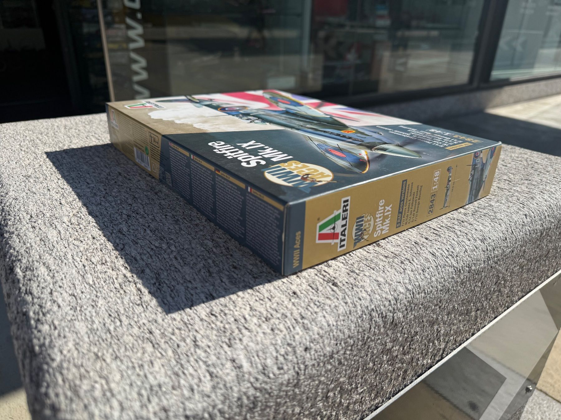 Italeri Kit di modellismo & Modellini statici: Italeri 1:48 2843 Spitfire Mk.IX – Nuovo e nell'imballaggio originale da Chiasso venduto da Carrara-Modellismo 2