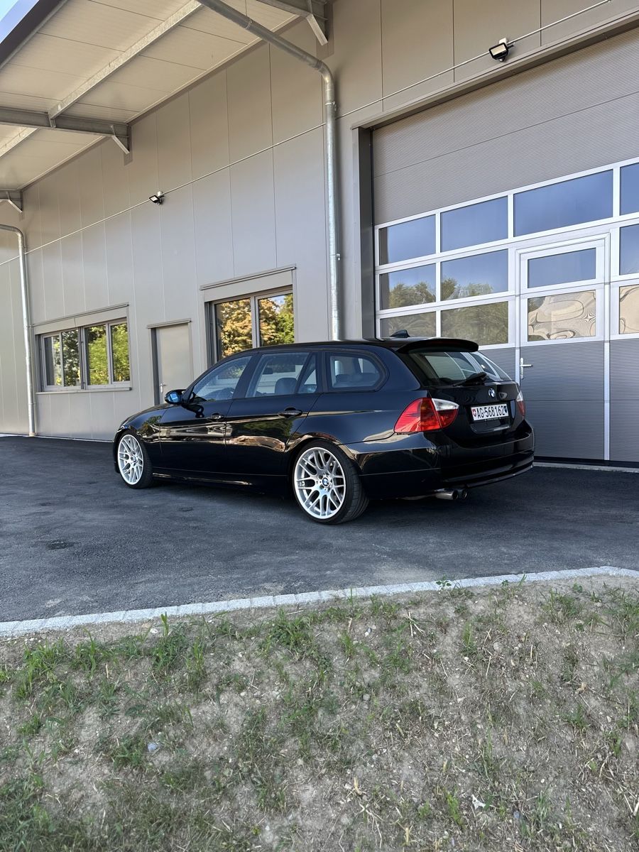 BMW Automobili: Bmw e91 325i frisch Mfk – Usato da Oftringen venduto da L_27 1