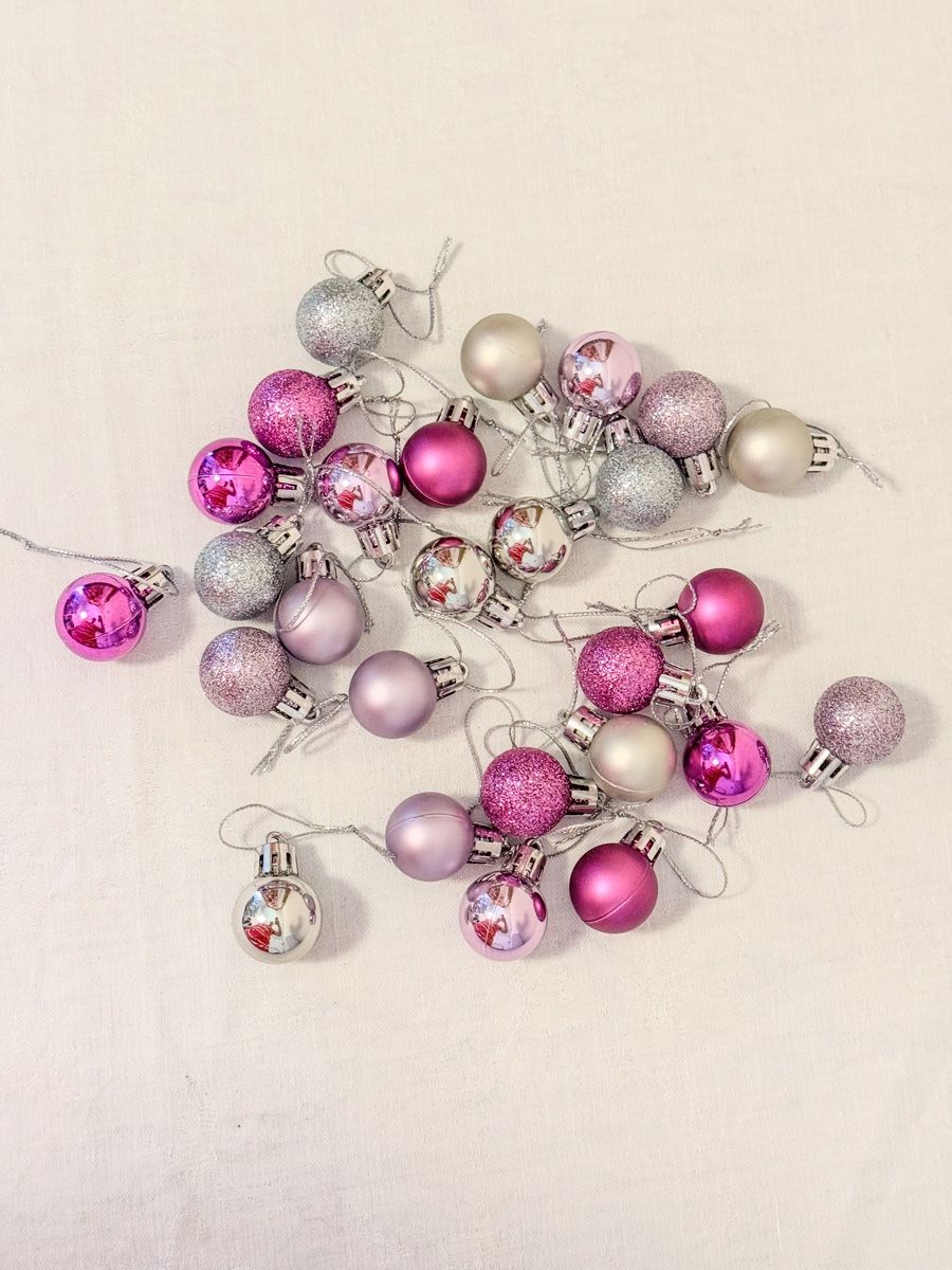 Tutte le decorazioni: Mini Weihnachtskugeln Set - Violett & Silber - Neu! – Nuovo e nell'imballaggio originale da Galmiz venduto da Wichtel25 4