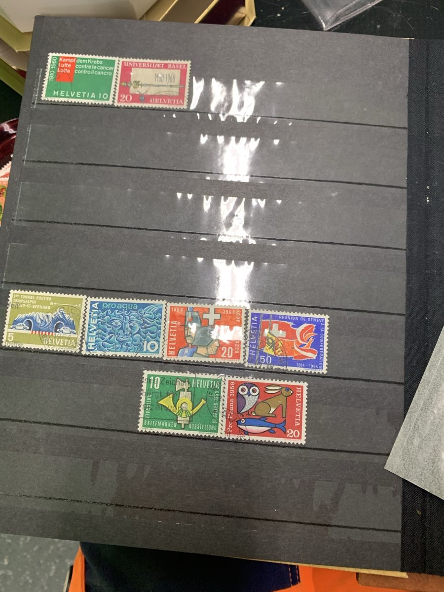 Tous les timbres: Briefmarken Album Konvolut  – D'occasion à Aefligen par vw-golf 2