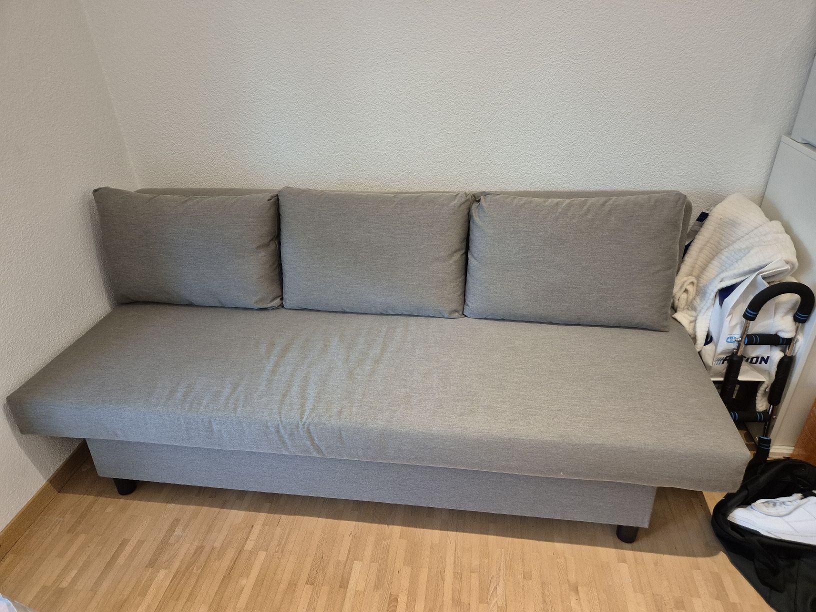 Divani: Schlafsofa Ävdalen von Ikea, praktisch neu – Usato da Wiesendangen venduto da denise1991 4