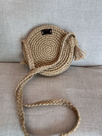 Handmade Jute Circular Bag - Perfect Summer Accessory!