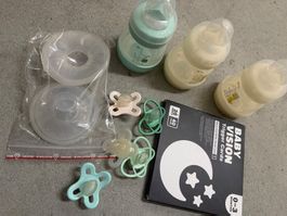 New born pack. Pacifiers, bottles, hakka and contrast cards