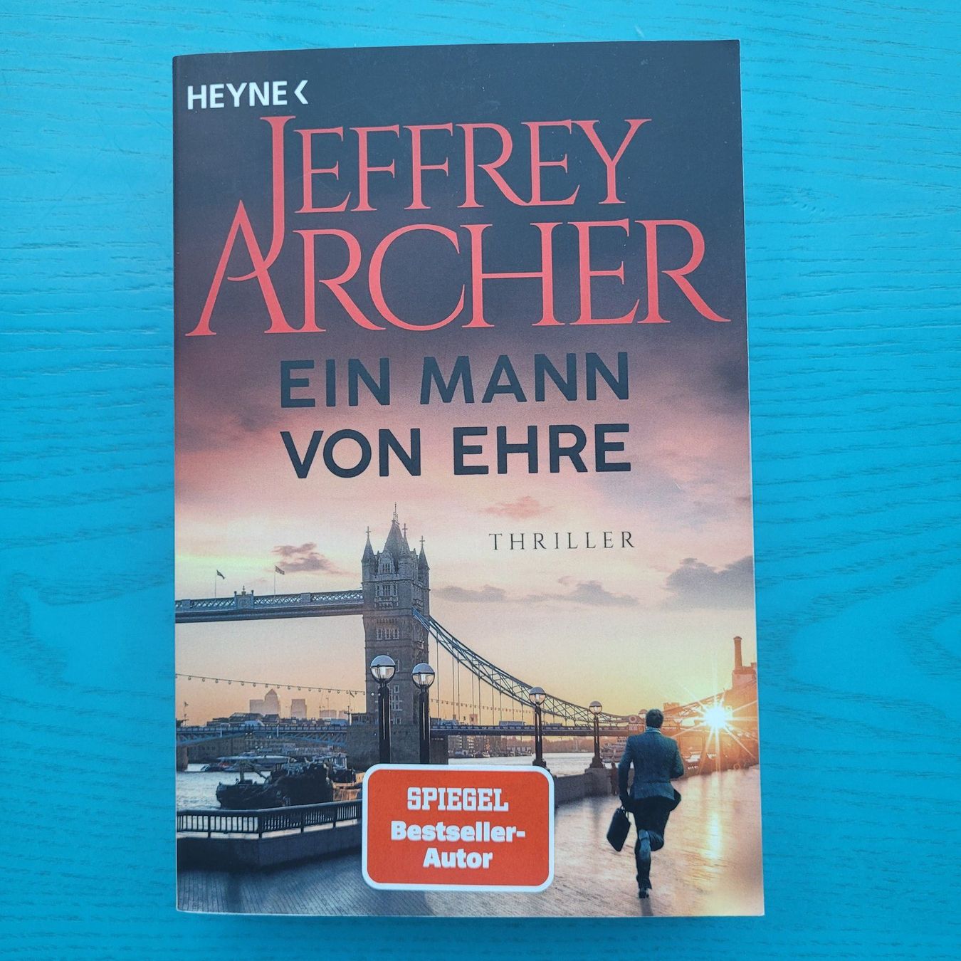 Libri: Jeffrey Archer - Ein Mann von Ehre – Nuovo (secondo la descrizione) da SCHÜBELBACH venduto da CoKaHa