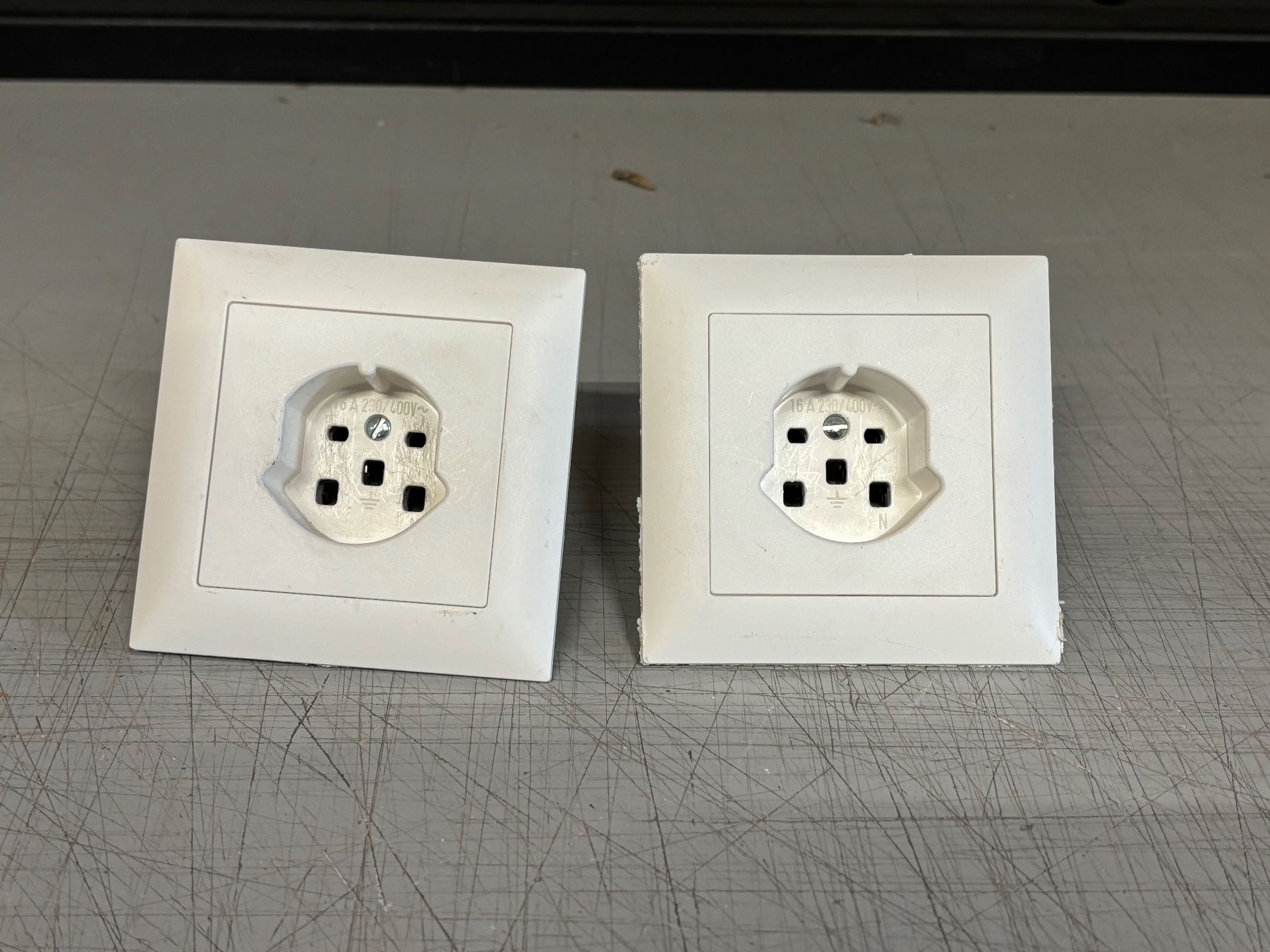 Feller Stecker: Feller Steckdose weiss 16A 230/400V – Gebraucht aus Winterthur von ReUse_Baumarkt 2