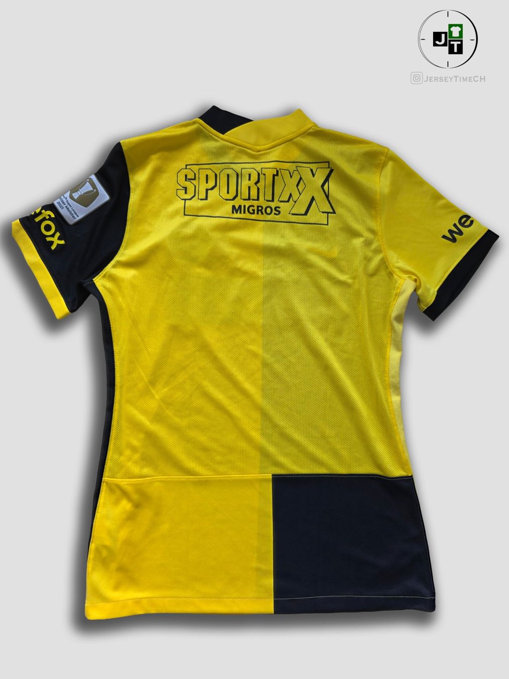 Nike Canottiere & Pantaloni: BSC YOUNG BOYS 21/22 TRIKOT – Usato da Lüchingen venduto da Jersey_Time 1