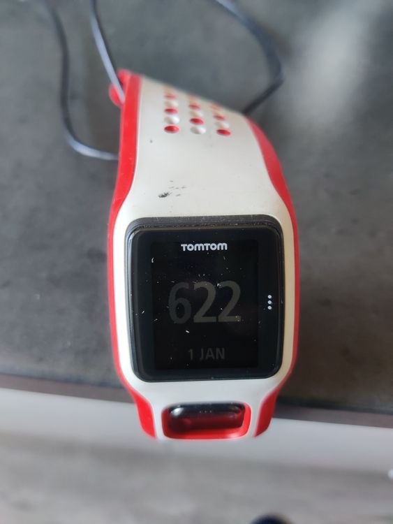 Montre connect Tomtom 8RA0 rouge blanc cardio firbit Kaufen auf