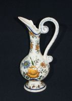 Wunderbarer, opulent gestalteter Krug aus Delft