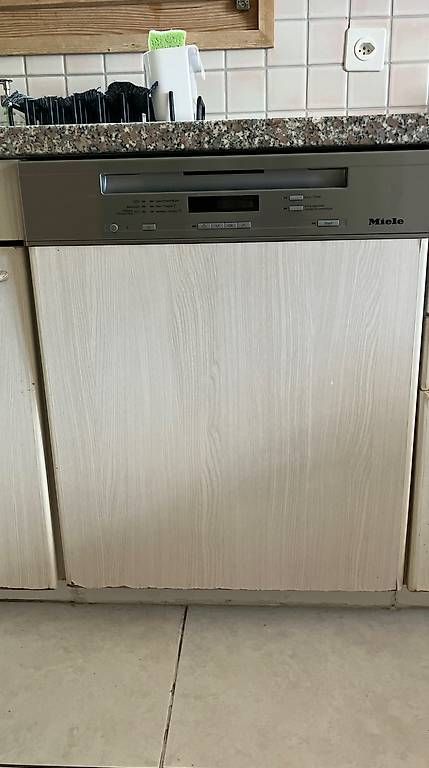 Machines à laver la vaisselle: Geschirrspüler Miele – D'occasion à Meilen par flupk 1