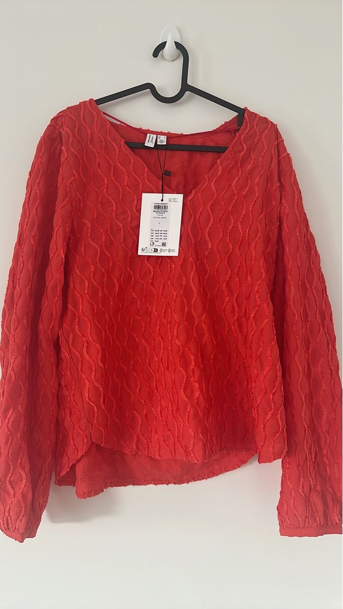 Vero Moda Camicette: Bluse rot Grösse L neu mit Etikett – Nuovo (secondo la descrizione) da Bremgarten b. Bern venduto da ilonarebekka