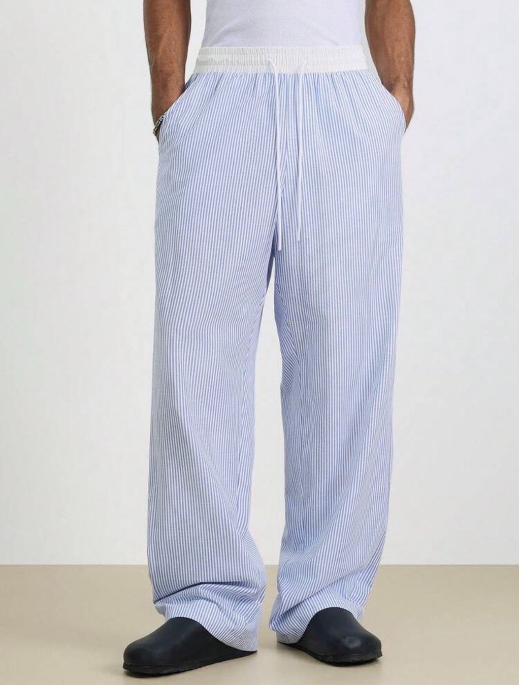 Pantaloni: Blue Striped Casual Trousers – Nuovo (secondo la descrizione) da Sion venduto da yasir.2021