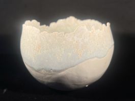 Bol de créateur porcelaine à émail blanc bleu pièce unique