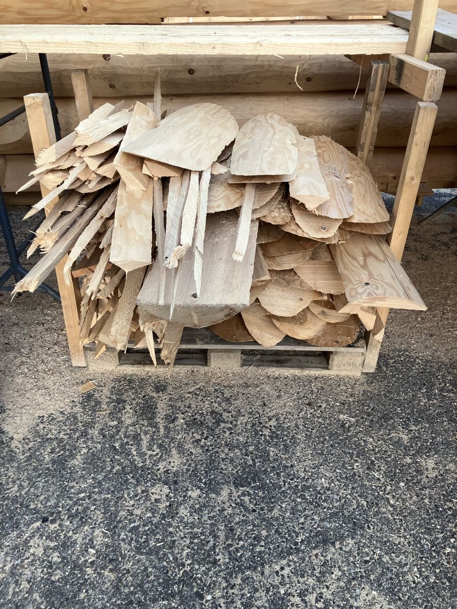 Articoli in legno: Brennholz  – Usato da Thunstetten venduto da Sugus025
