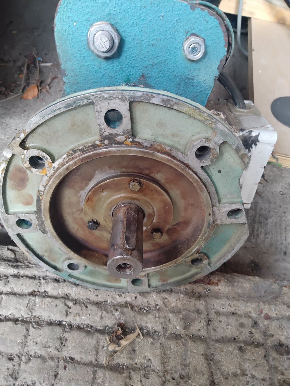 Générateurs de courant: Generator Farymann Diesel – Défectueux à Nuglar par lampa-radio 8