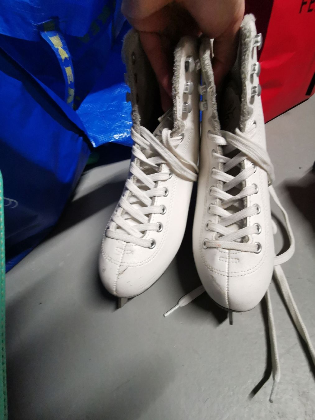 Patins à glace: Damen-Eislaufschuhe des Modells Rollerblade Stella Ice – D'occasion à Mühlethurnen par GaspAnita 2