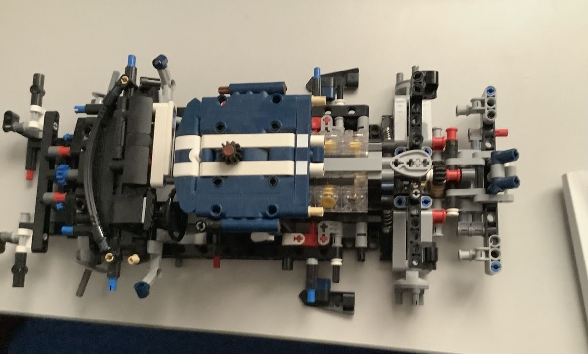 Lego Kit di costruzioni: LEGO Technic Ford GT 42154 Teile  – Usato da Biel-Benken BL venduto da Lanma 2