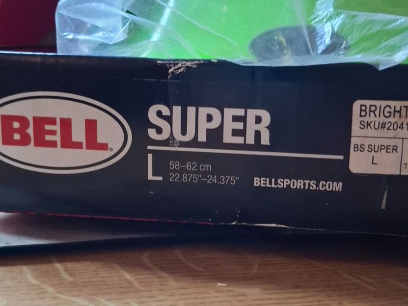 Bell Casques: Casco "Bell Super" – D'occasion à Minusio par cip_yby5 2