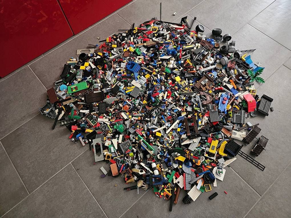 Lego Giocattoli: 16 Kg Lego mit seltenen Teilen – Usato da Künten venduto da surrium