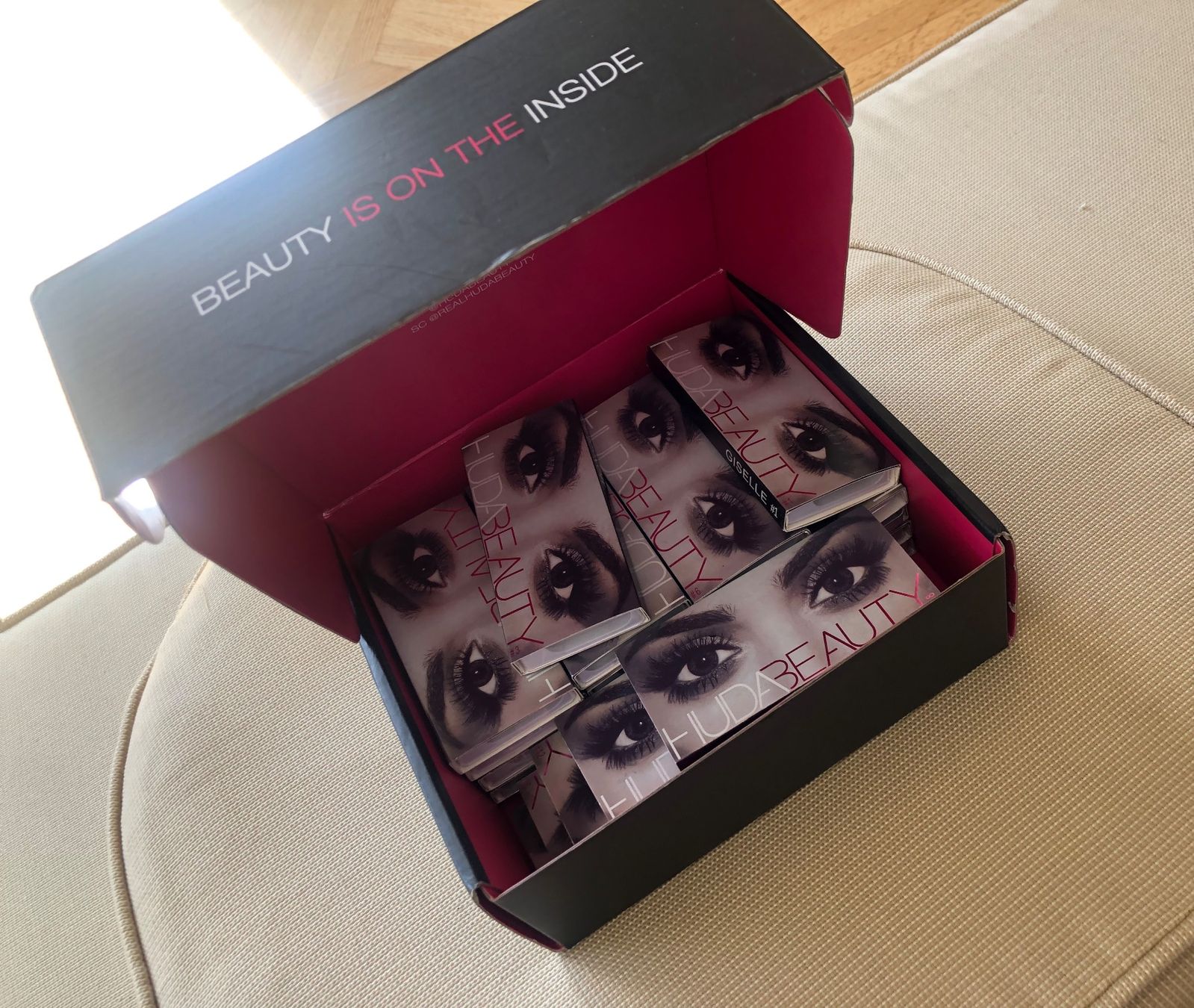 Huda Beauty Make-up: Huda Beauty False Lashes Wimpern 25 – Nuovo (secondo la descrizione) da Dottikon venduto da 6571 1