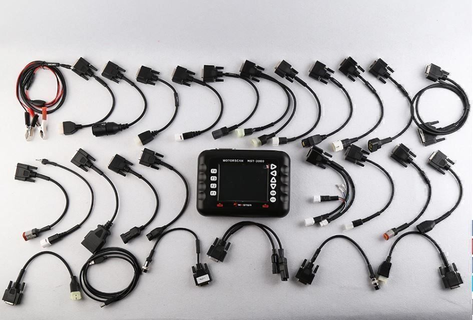 Tutti gli attrezzi: Universal Motorrad Diagnosegerät OBD – Nuovo e nell'imballaggio originale da Chur venduto da P0WER 7