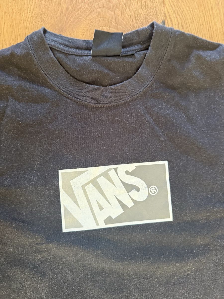 Vans T-shirt: 2 Vans long sleeve shirts gr. L – Nuovo (secondo la descrizione) da Thalwil venduto da gansjeanjacques
