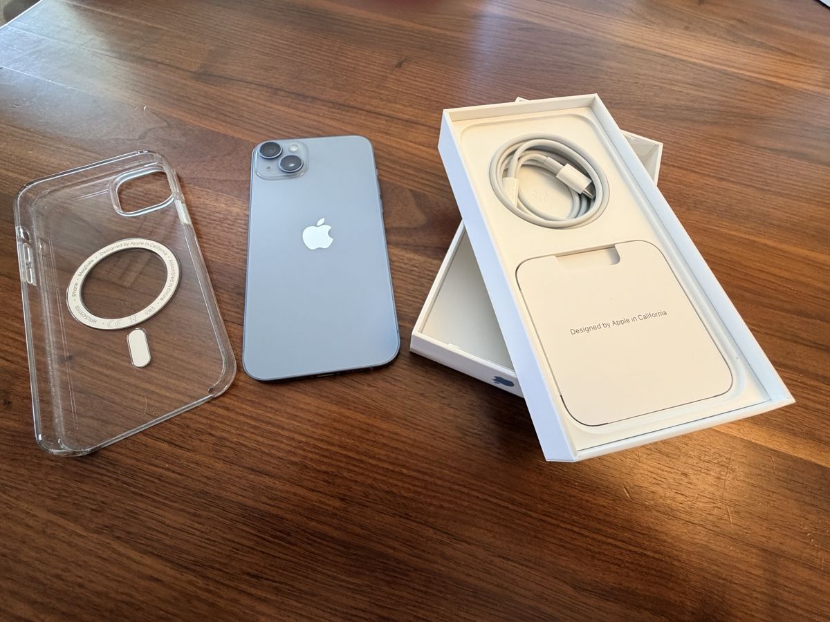 Apple Telefoni cellulari / Smartphones: iPhone 14 Plus blau – Nuovo (secondo la descrizione) da Zumikon venduto da Gigi64