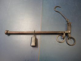 Antike Stangenwaage, Balkenwaage Jahrgang 1834