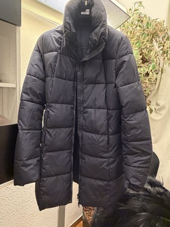 Doudoune Sandro Ferrone noire, idéal pour l'hiver!