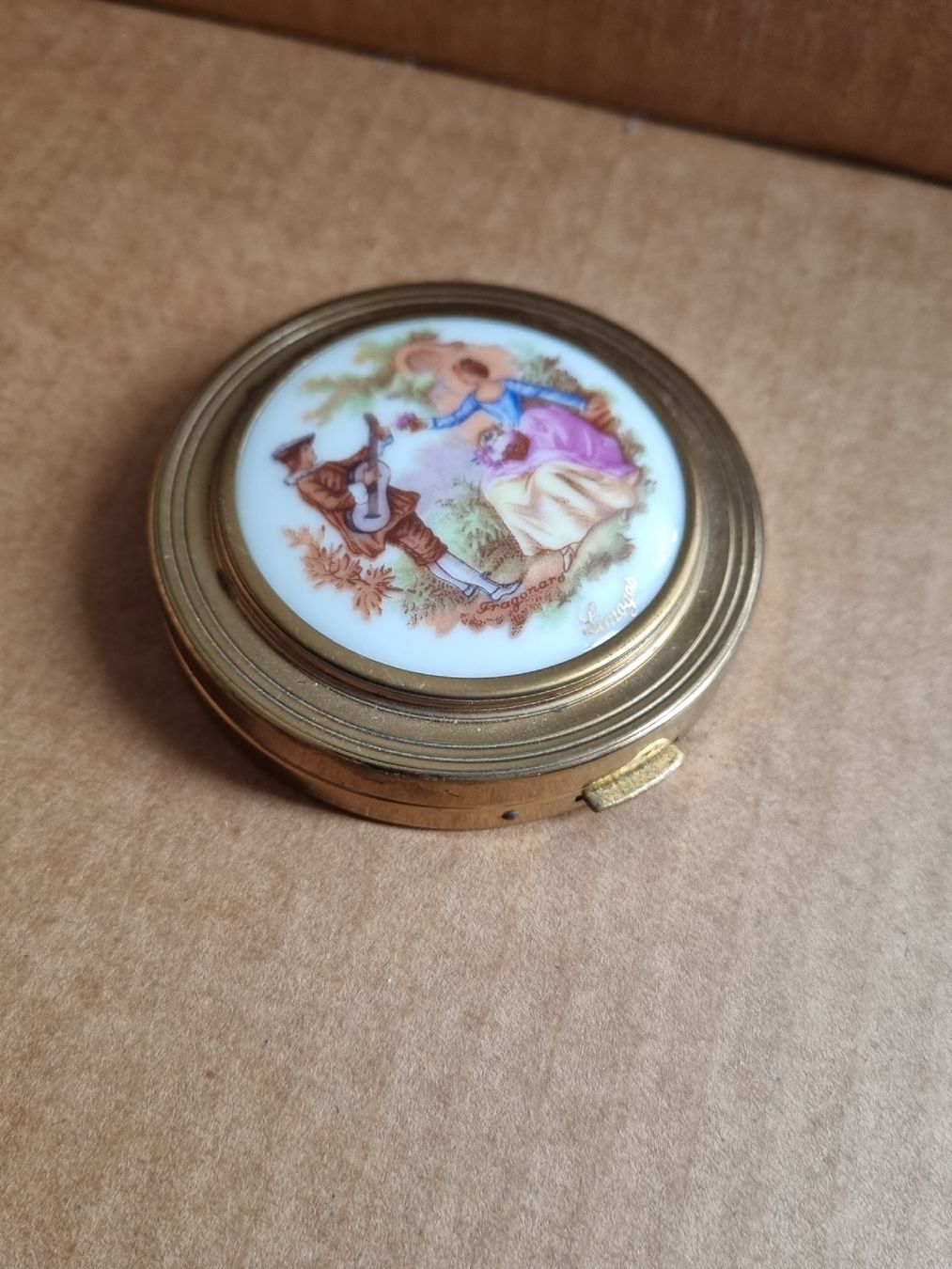 Schmuckkästen: Limoges Schatulle – Gebraucht aus Schaffhausen von Leveron13
