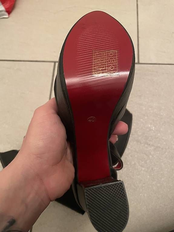 Scarpe da donna: Schuhe Neu 40 – Nuovo e nell'imballaggio originale da Niederhasli venduto da sev_d7hq 3