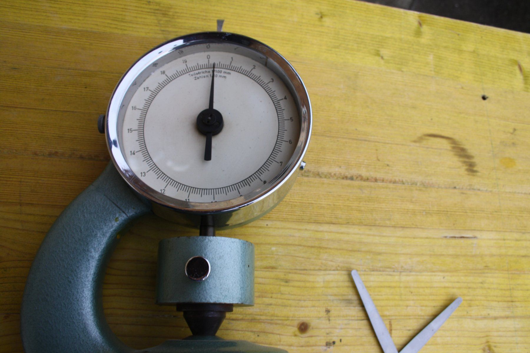 Misurare: MIKROMETER GROSSES STAND MIKROMETER ANTIK? – Usato da Wauwil venduto da Pneuedy 8