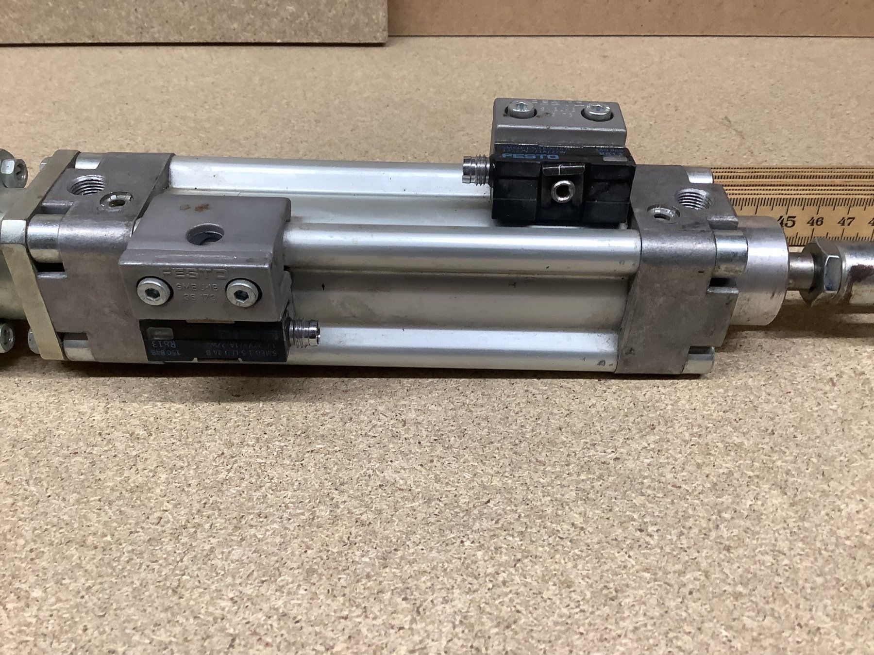 Festo Altri prodotti elettronici: Festo Doppel Zylinder – Usato da Glarus venduto da Mdelphi 4