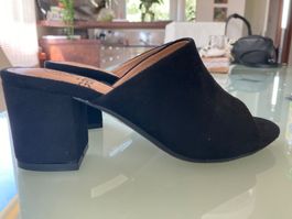 Alles 10.- Pantolette in schwarz gr 35 Blockabsatz 6,5 cm