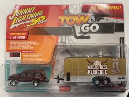 Jeep Cherokee mit Food-Anhänger Barbeque Metall 1/64