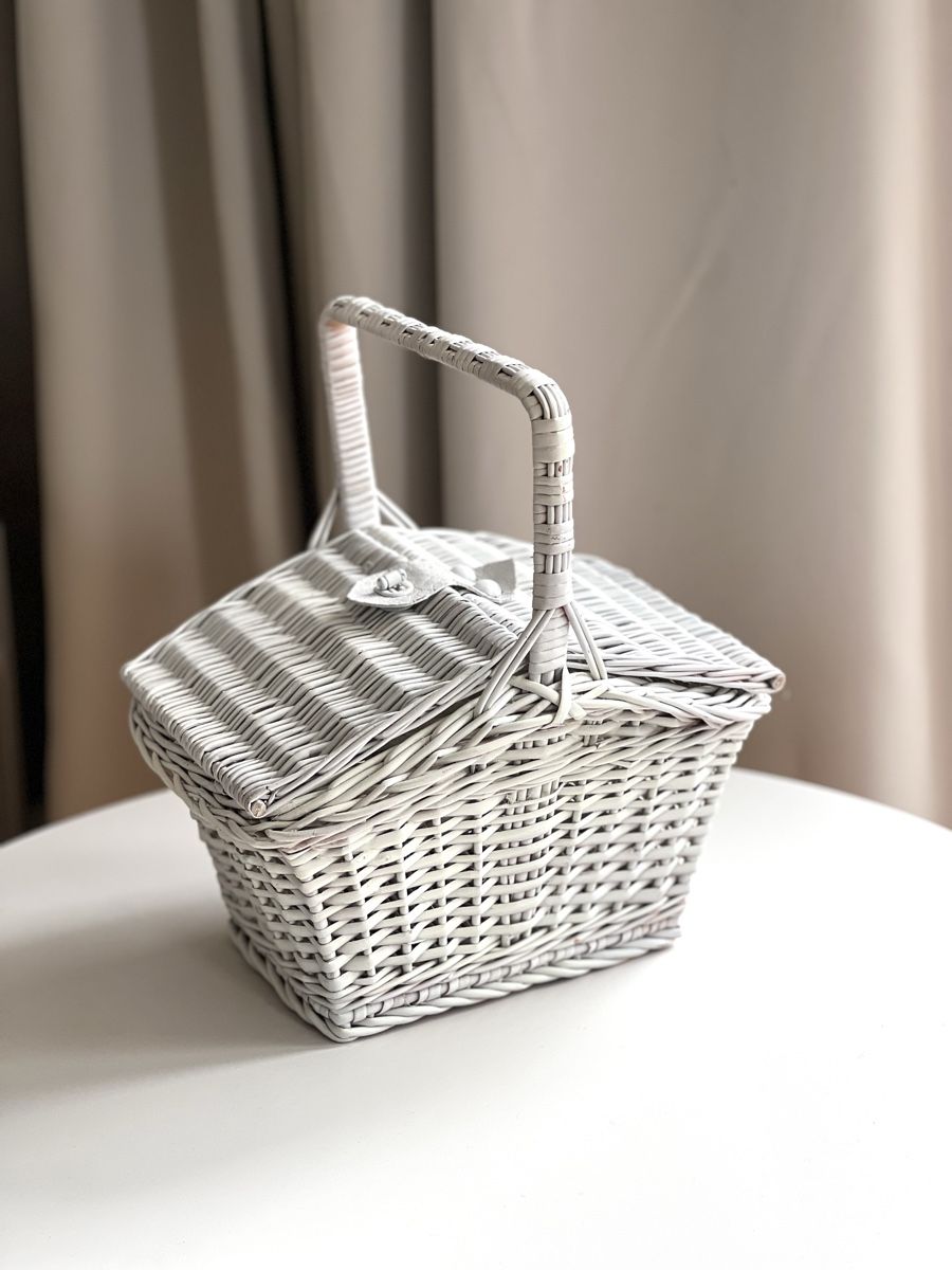 Altro per la casa: Vintage-Picknickkorb - Weiss gestrichen – Usato da Uerikon venduto da Saffagirl