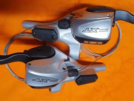 SHIMANO XT- Schalt Bremshebel Einheit Neuw. L/R. ST- M765.