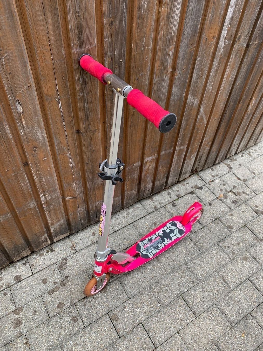Veicoli per bambini: Scooter Pink – Usato da Wahlen b. Laufen venduto da Schneewytli 8