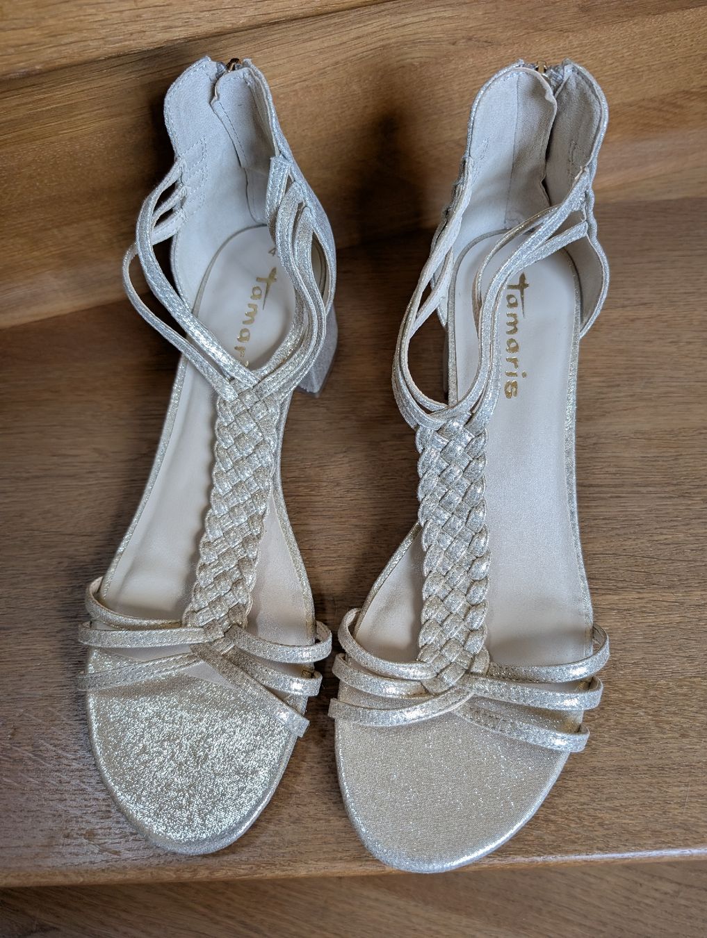 Zalando Scarpe da donna: Sandalen gold, Gr. 41 – Nuovo (secondo la descrizione) da Winterthur venduto da voan 2