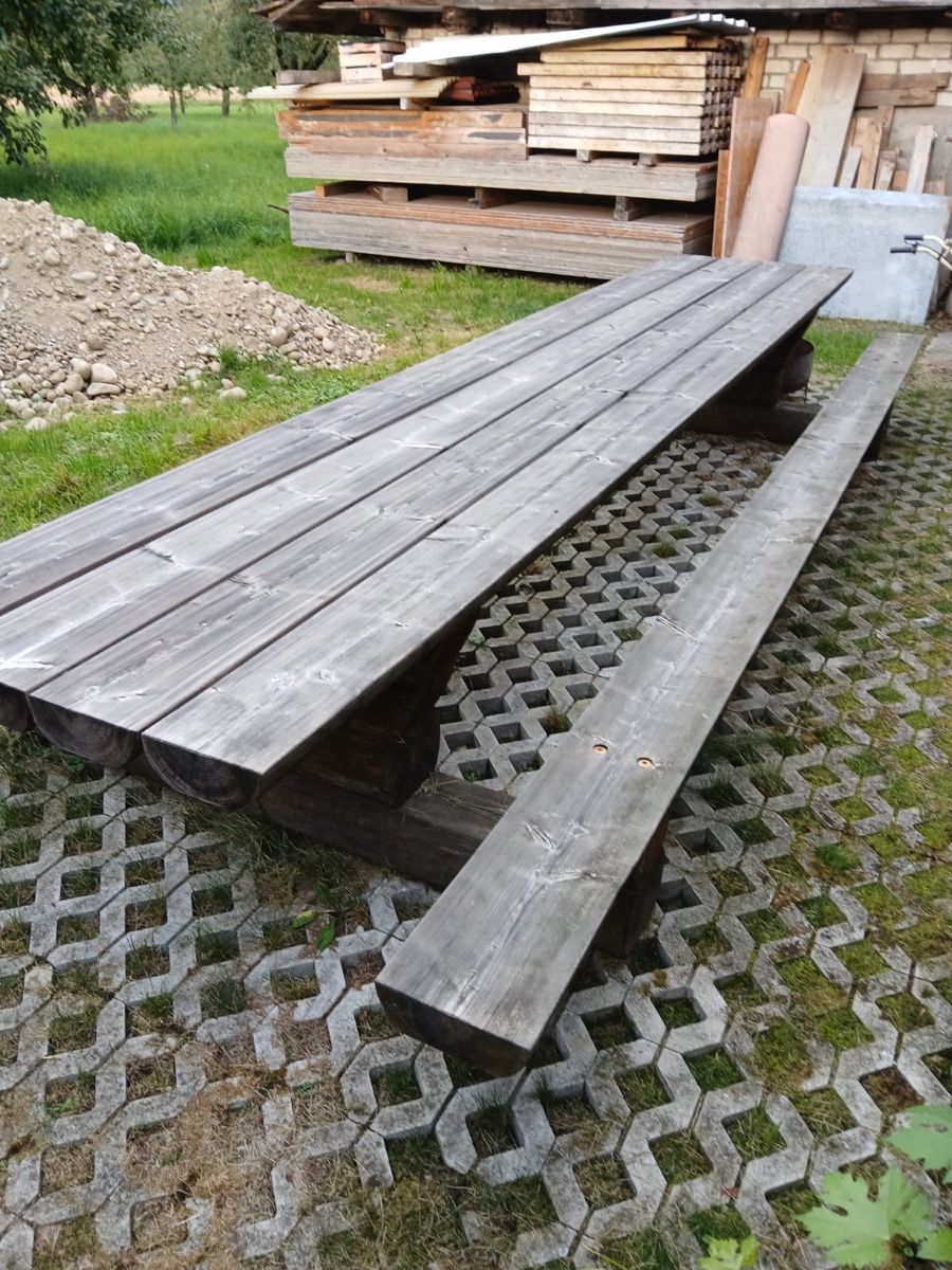 Set de table et chaises: Gartentisch mit Bänken – D'occasion à Altishofen par blo_89fv
