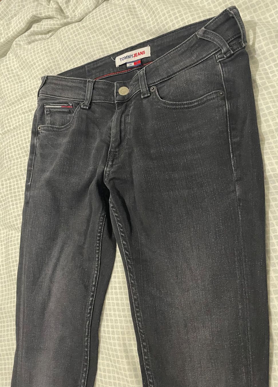 Tommy Hilfiger Jeans: Tommy Hilfilger – Gebraucht aus HORGEN von paris007 5