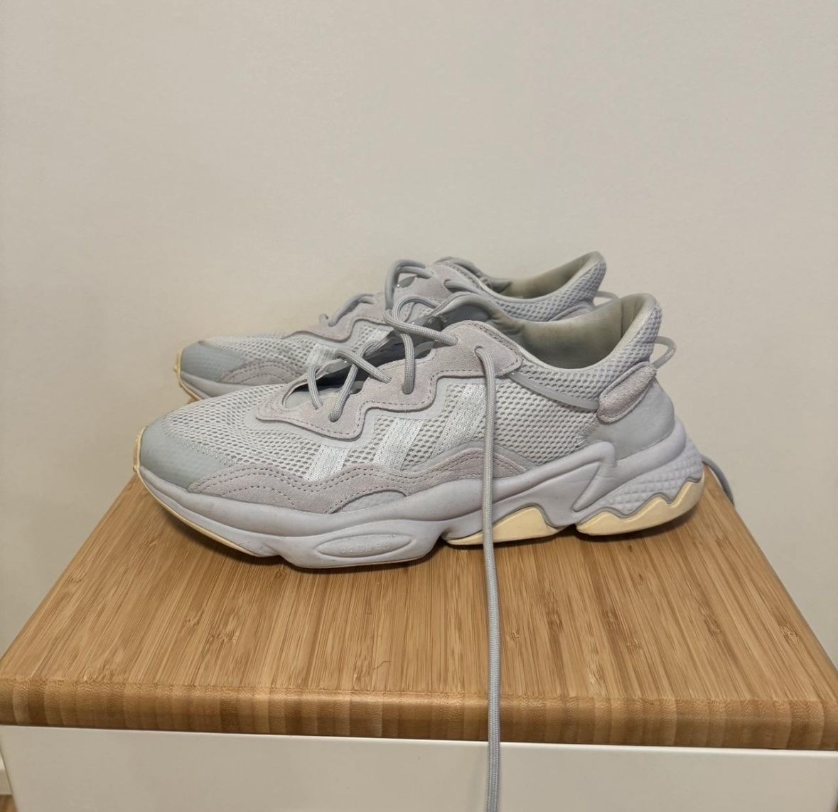 Adidas Herrenschuhe: Adidas Ozweego Hellblau EUR 42 2/3 – Gebraucht aus Dornach von PatitoRK9 1