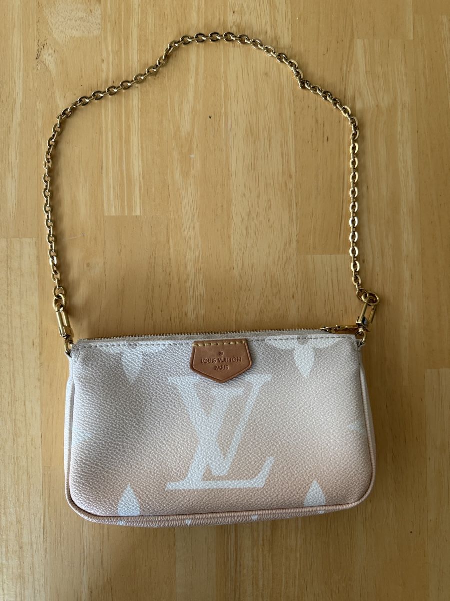 Louis Vuitton Taschen für Damen: Louis Vuitton Multi Pochette Accessoires The Pool Brume – Neu (gemäss Beschreibung) aus St. Gallen von azra_sadikov 2