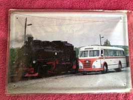 Oldtimer reise car bus Lokomotive