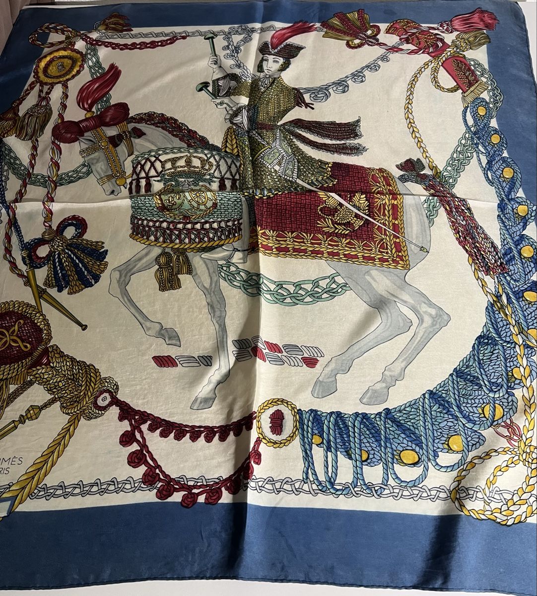 Hermès Foulard & Sciarpe: Carré Hermès, vintage – Usato da St-Pierre-Clages venduto da ste_xk6p 1