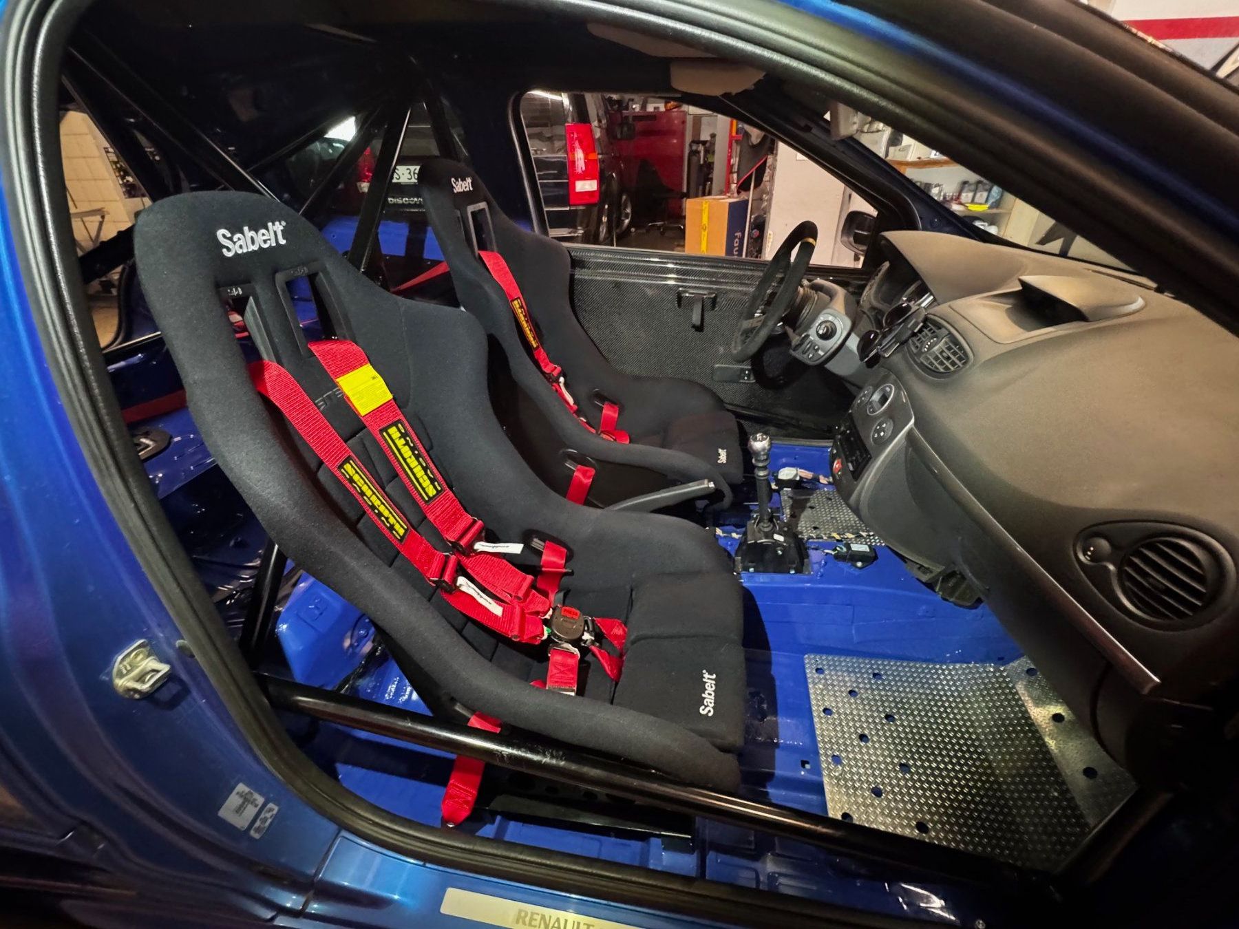 Renault Automobili: Renault Clio3 RS Spezial Tracktool – Usato da Basel venduto da Bonovox01 2